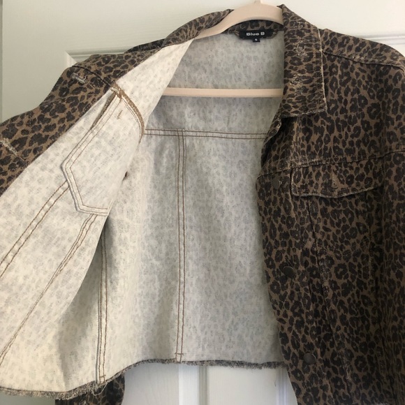 Leopard Distressed Jean Jacket - Picture 3 of 5